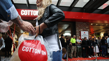 Cotton On will shut its stores.