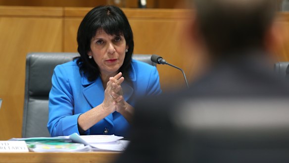 Julia Banks says she will quit Parliament at the end of her term.