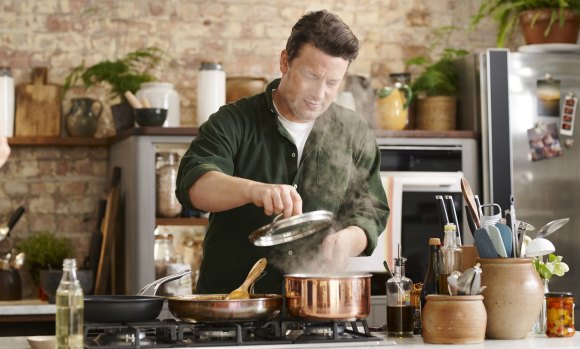 Jamie Oliver enlists his family as crew in his iso-cooking show.