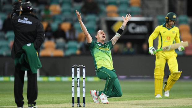 Dale Steyn will miss the start of South Africa's World Cup campaign through injury.