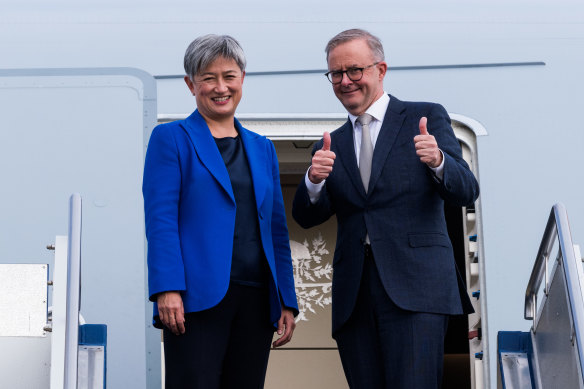 Prime Minister Anthony Albanese and Foreign Affairs Minister Penny Wong board a plane for the Quad meeting.