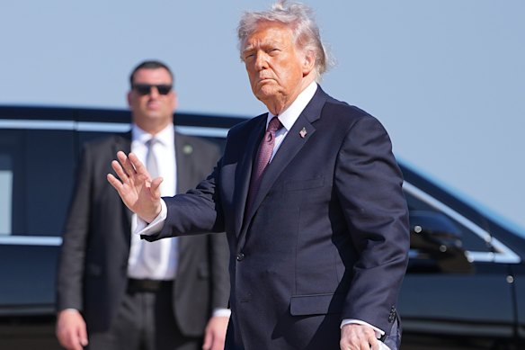 ஈரான் குறித்து டிரம்ப் கூறியதாவது: சில நேரங்களில் பலத்தை பயன்படுத்த வேண்டியிருக்கும்