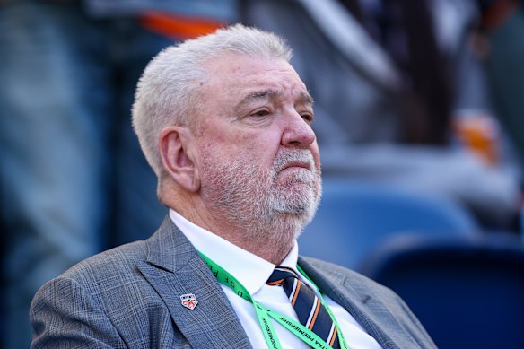 Shane Richardson to walk away as Wests Tigers chief executive