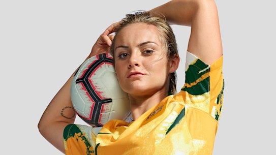 Matildas defender Ellie Carpenter has signed for arguably the world's most dominant sports team, Olympique Lyonnais.