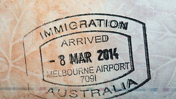 Visa outsourcing plan thrown into doubt by Home Affairs advice