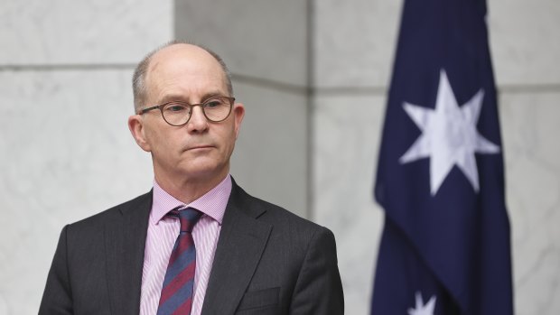 Chief Medical Officer Professor Paul Kelly said on Monday there was no need to stop people from England returning to Australia.