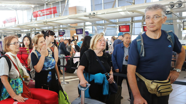 Leaked emails show the Australian Border Force is slashing casual staff at airports in the busy Christmas period.