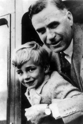 Sir Keith Murdoch and the young Rupert Murdoch.