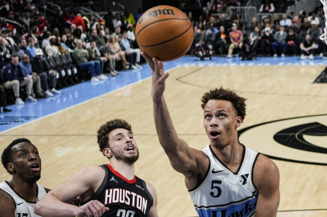 Australian Dyson Daniels in action for the Atlanta Hawks.