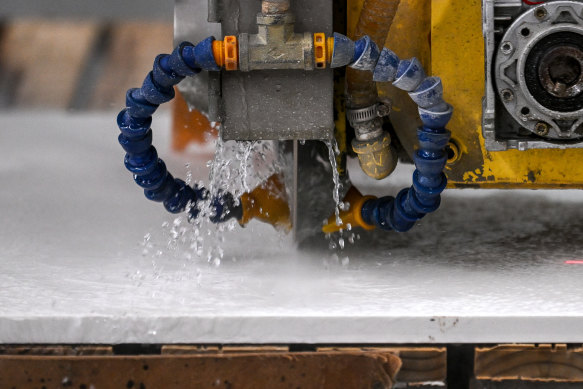 Engineered stone, widely used in kitchen benchtops, can cause silicosis. Workers can be protected by using water when cutting to suppress dust.