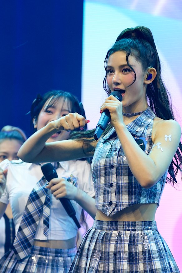 Danielle Marsh performing with NewJeans in 2024. 