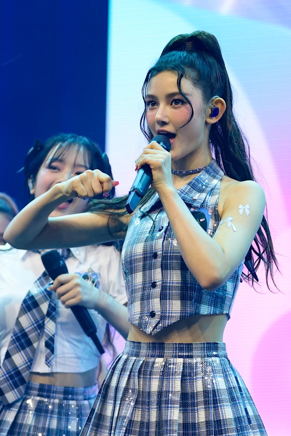 Danielle Marsh performing with NewJeans in 2024.