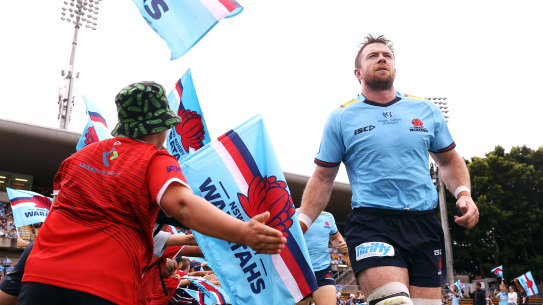 Jed Holloway runs out for the Waratahs.