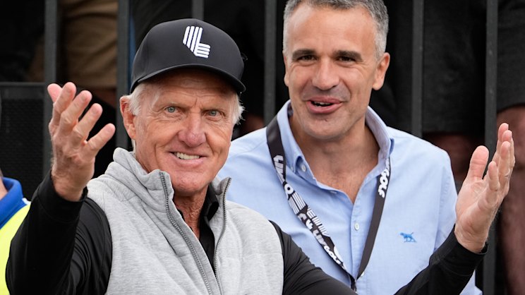 theage.com.au - Fiona Byrne - 'Never-on-time airline': Aussie golf great Greg Norman takes swing at Qantas