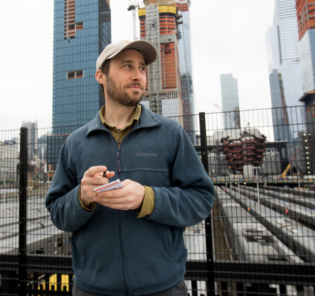 Skimpy Subway: Hundreds turn out for 'No Pants' ride through Manhattan