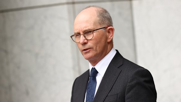 Australia’s Chief Medical Officer, Paul Kelly, has announced a 72-hour suspension of the New Zealand travel bubble.