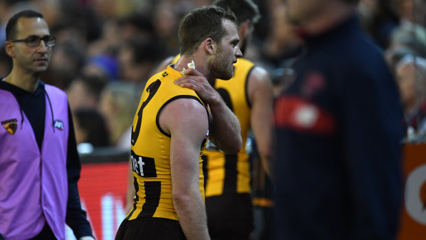 Tom Mitchell will have shoulder surgery.