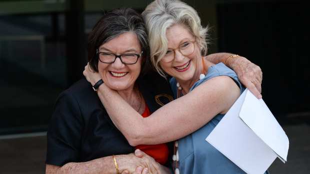 Indi MP Cathy McGowan announces she will not contest the next election and is backing Voices for Indi-backed  candidate Helen Haines.