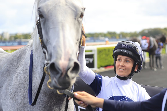 Rachel King and Greysful Glamour after last week’s Villiers win.