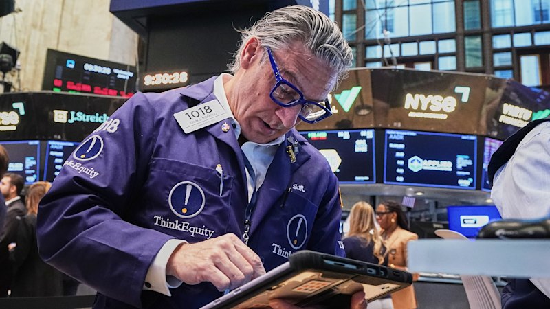 ASX set to fall, Wall Street rebounds; Intel surges as Trump announces Apple deal; SpaceX declines again