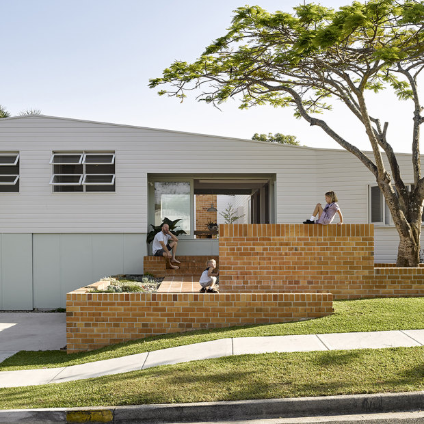 A Gold Coast home, 'Cantala Avenue House', took out the top prize for Australian House of the Year last week. 