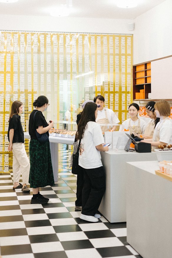 En la pastelería Carlton Madeleine de Proust.