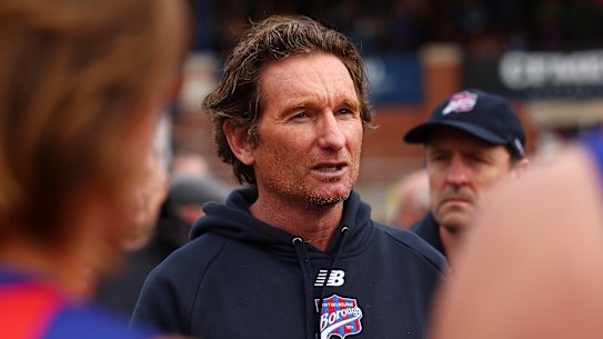 Port Melbourne defeated the Tassie Devils by four points with James Hird an assistant coach. 