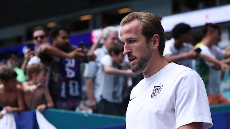 England vs France in 2026 World Cup third-place playoff with Kane, Bellingham on bench