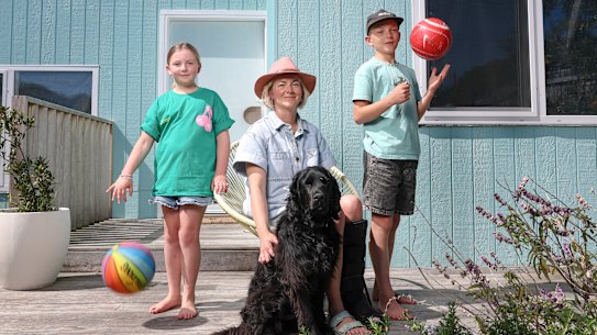Francesca Steele and her elder chidlren, Banjo and Jeanie, with dog Snoop.