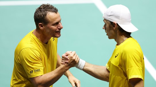 Lleyton Hewitt and Alex de Minaur are peas in a pod.