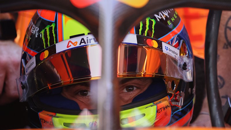 F1 Bahrain GP LIVE: Verstappen on pole, Piastri 6th on the grid as racing returns to Sepang