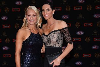 AFLW player Erin Phillips (left) with wife Tracy Gahan in 2017. 