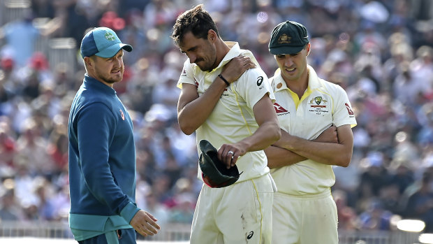 Mitchell Starc was injured diving for a ball.