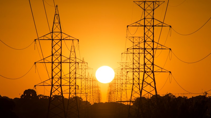 Cut off for $750: Victorian man left in the dark after power company refused payment plan