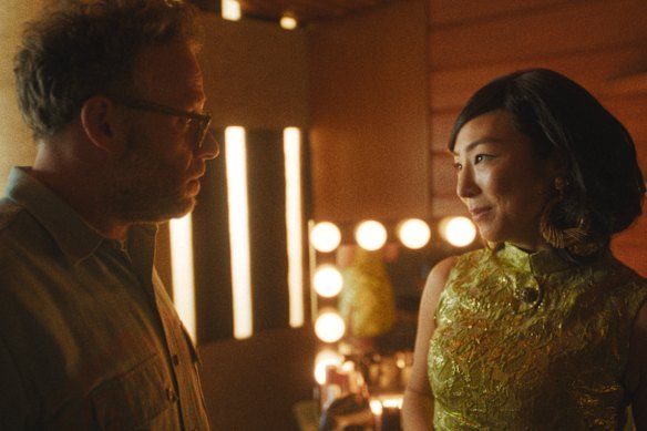 Seth Rogen and Greta Lee in The Studio.