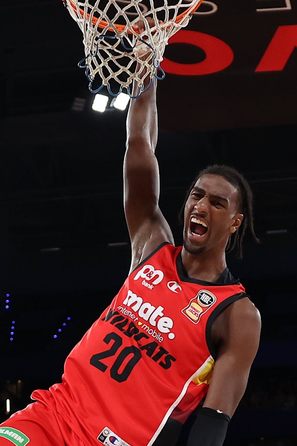 Alex Sarr has attracted international interest in the Wildcats.