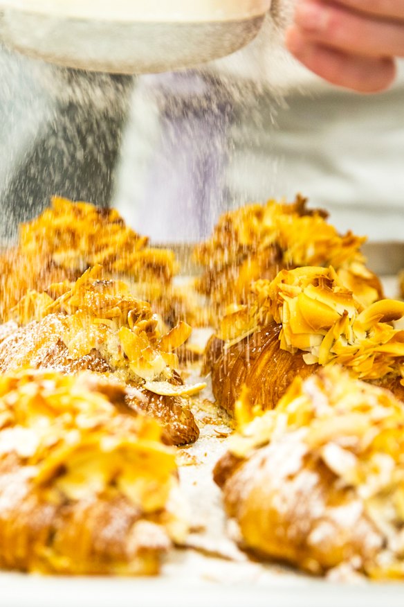 Lune Croissanterie.