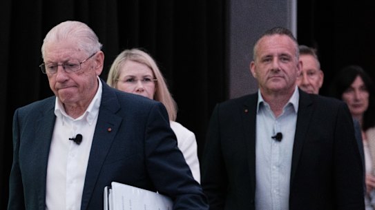 Bruce Mathieson’s campaign to force Endeavour chair Peter Hearl out is not over yet.