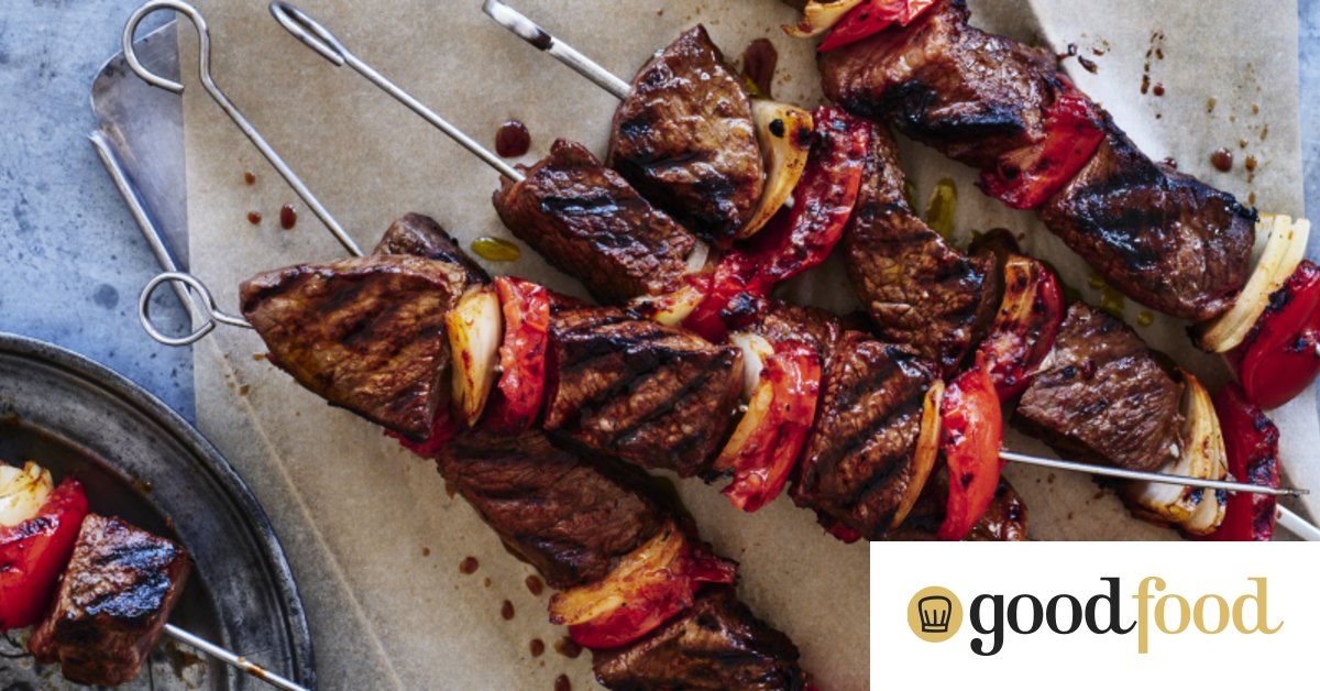 Simple summer barbecue recipes Beef skewers with tomato