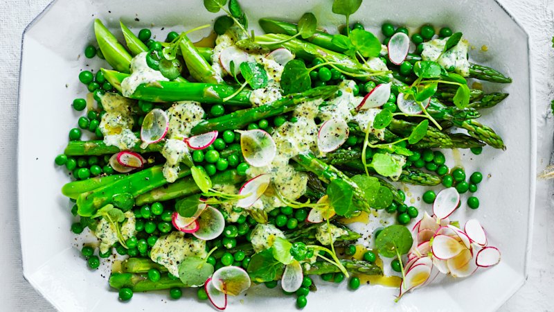 Healthy and Filling: 14 Substantial Salad Recipes for Spring