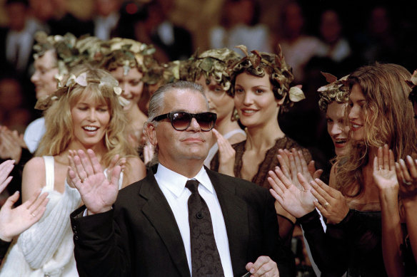 Some of Lagerfeld’s most iconic 1990s’ supermodel moments might inspire some red carpet looks. 