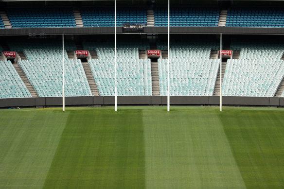 Same-day travel will be in place for teams in the AFLW under-18 national championships as a result of COVID-forced changes.