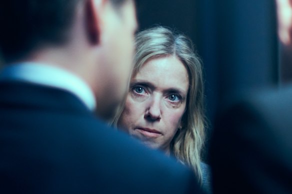 Lea Drucker plays a policewoman investigating her fellow officers in Case 137.