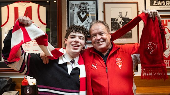 Rob Pascoe with son Charlie at the Rising Sun.