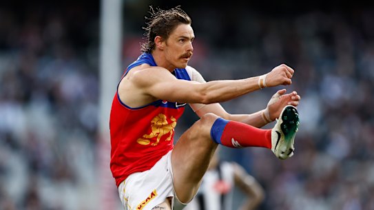 Joe Daniher kicks long against Collingwood on Saturday.