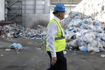 Prime Minister Scott Morrison tours a recycling facility in the United States in September 2019.