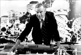 John Andrews at a press conference  to disclose plans for the development of Luna Park, 1980.