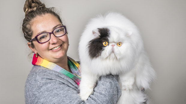 Samantha Ross with her Persian, Patchy.