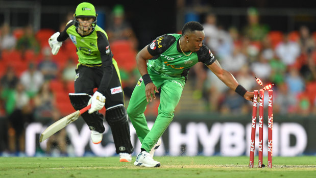 Jono Cook is run out by Dwayne Bravo of the Stars.