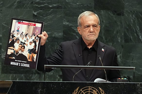 イランのマスード・パジキアン大統領は水曜日、国連総会で演説した。